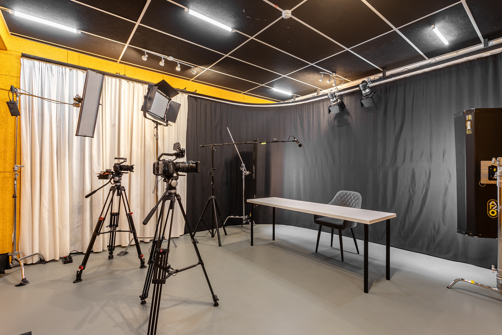 Фотография интерьера помещении Оранж Royal Flush Studio