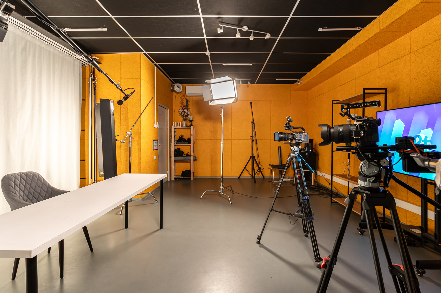 Фотография интерьера помещении Оранж Royal Flush Studio