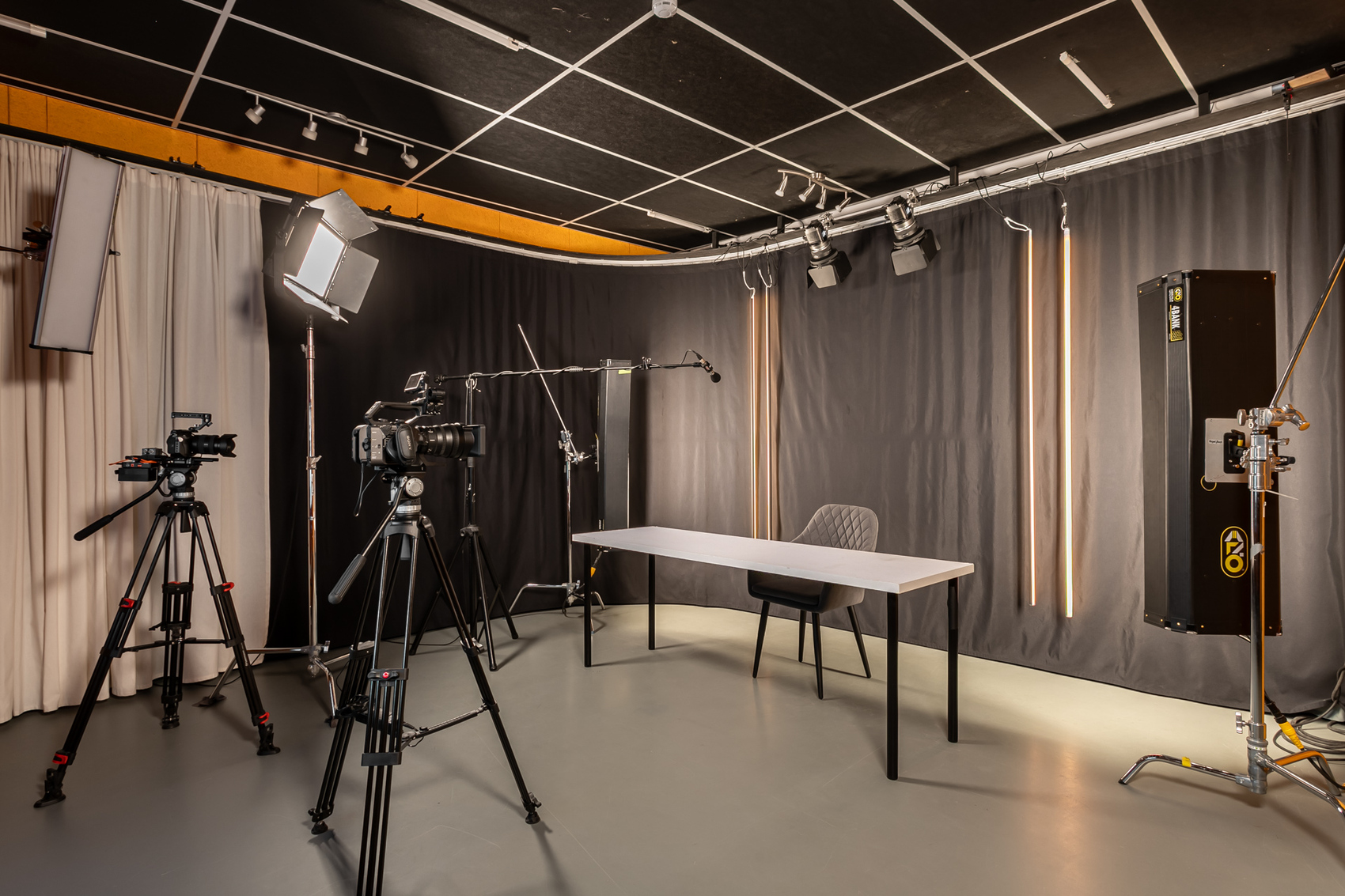 Фотография интерьера помещении Оранж Royal Flush Studio